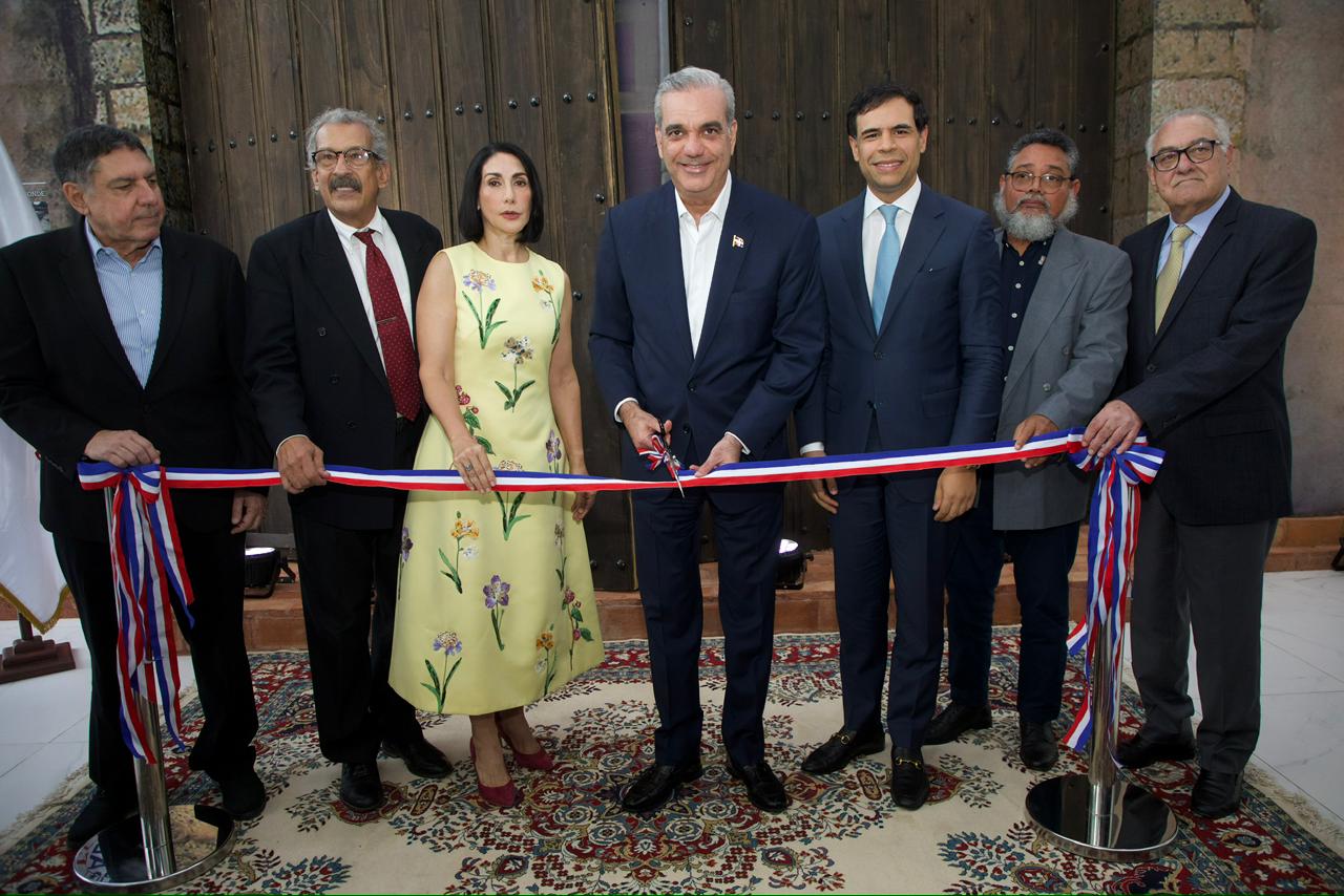 Presidente Abinader encabeza reapertura del Museo Nacional de Historia y Geografía que fortalece la memoria histórica nacional con valiosa colección de objetos y obras