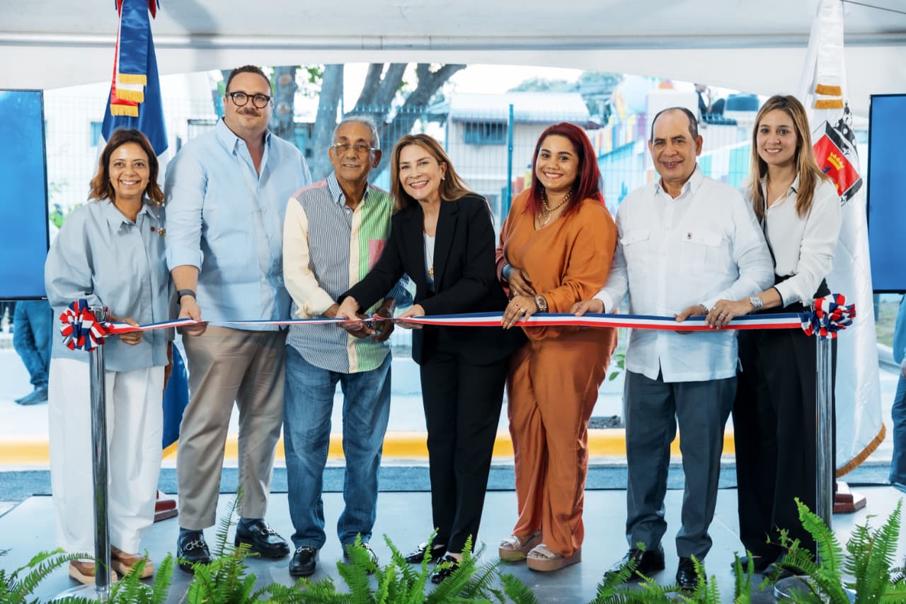 Alcaldía del Distrito lleva alegría y bienestar a la comunidad con entrega del renovado parque Urbanización Solimar