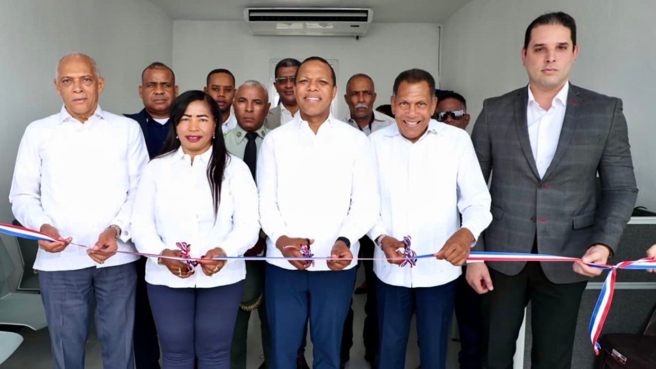 Queda inaugurada en Jimaní la primera oficina de licencias de conducir